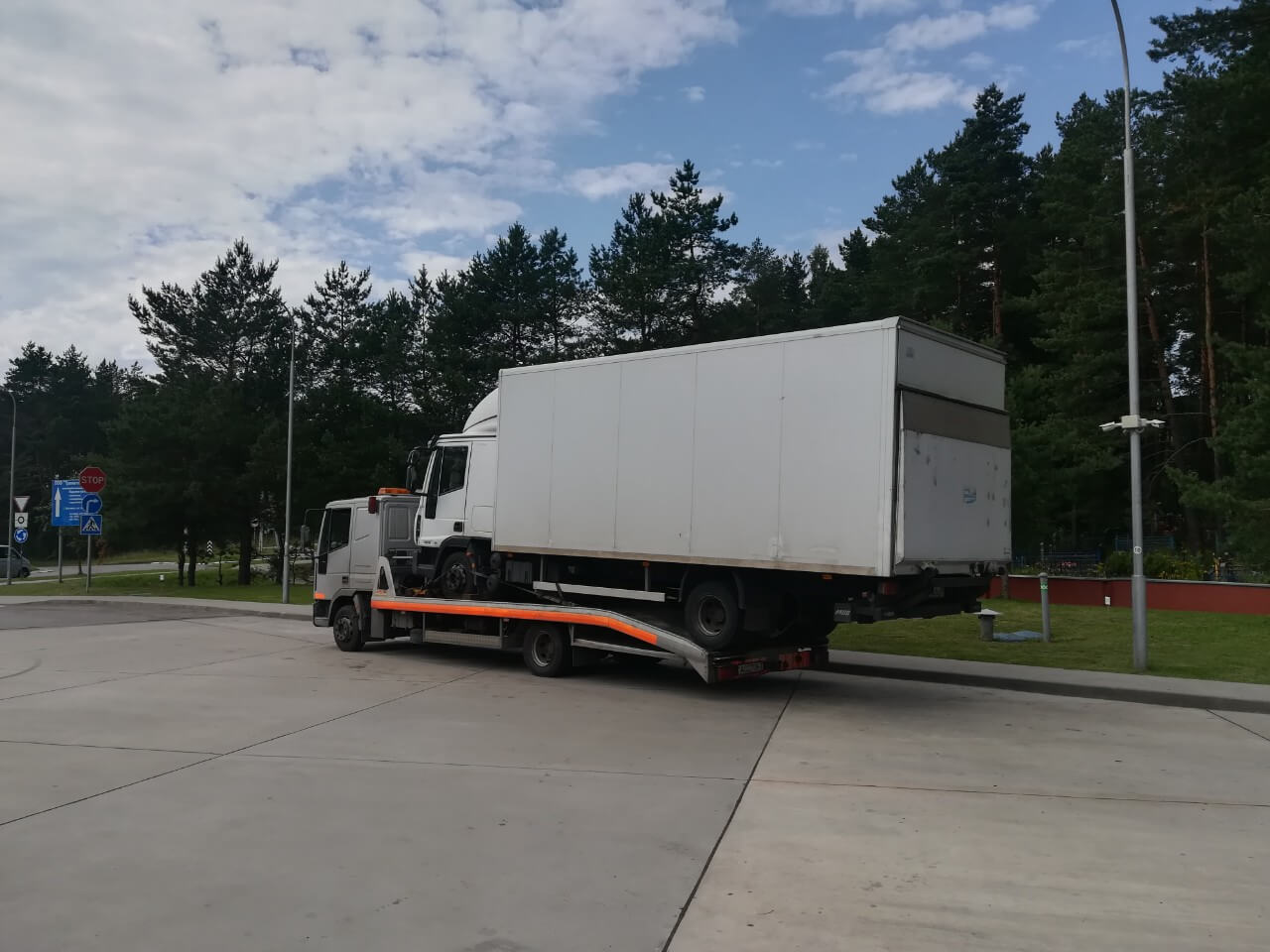 Эвакуация грузовика в Минске